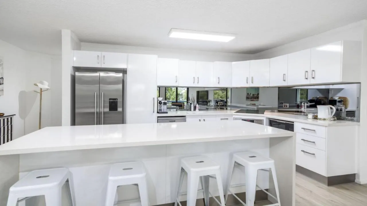 Executive Unit In The Treetops Bongaree 0*,  Australia